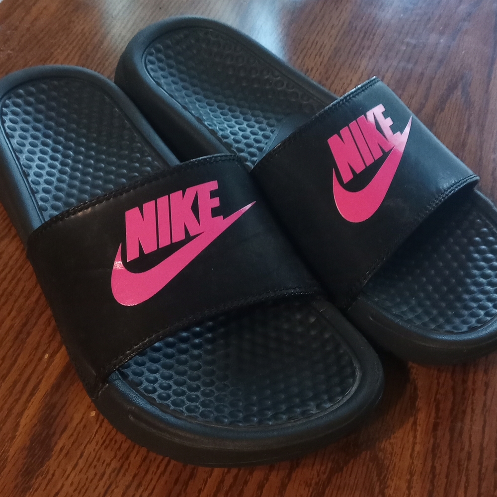 Nike slides